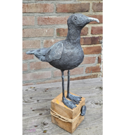 Houtenblok met 2 pinnen 9 x 9 cm hoogte 9,5 cm  - pinnen 16,5 cm hoog